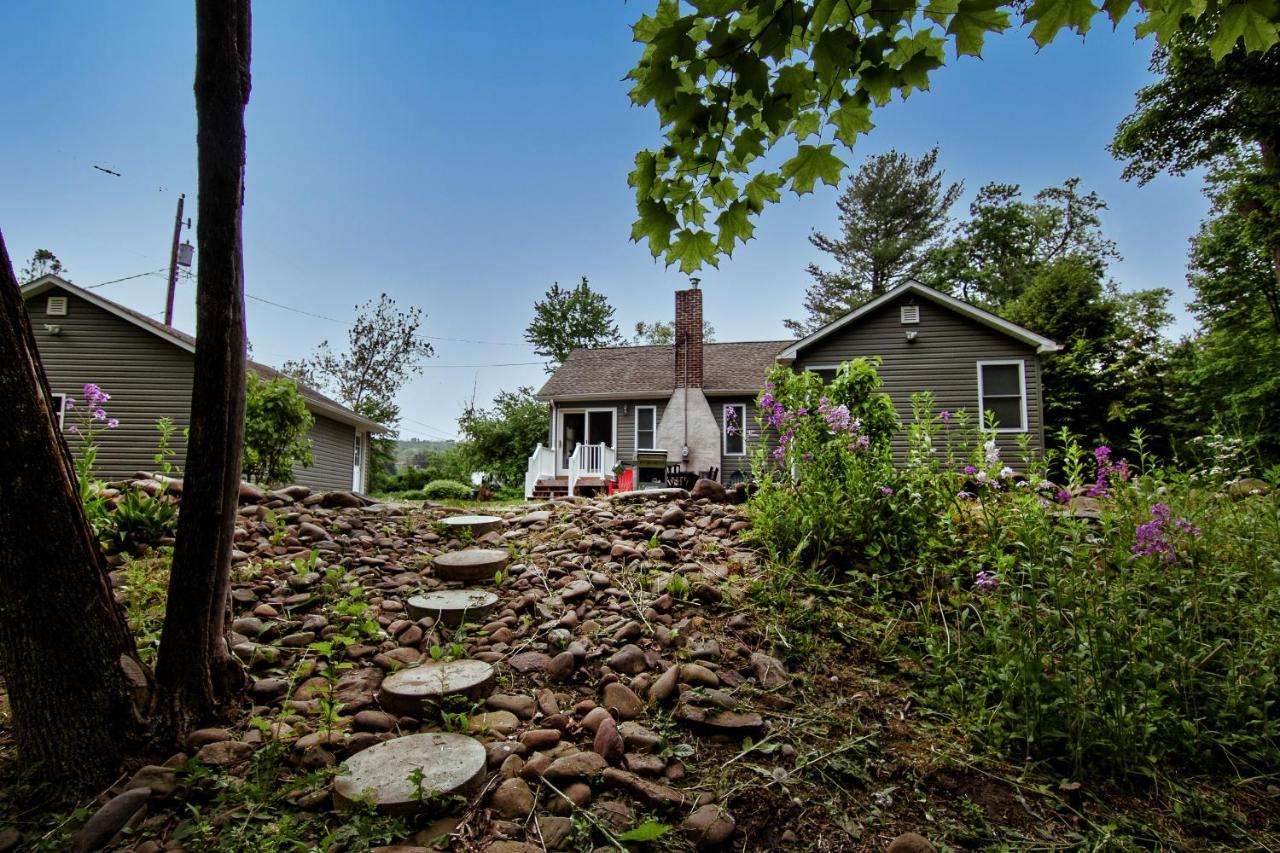 Cabin By The Creek With Private Creek Access Tannersville Exterior photo