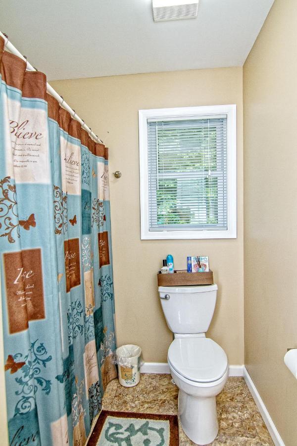 Cabin By The Creek With Private Creek Access Tannersville Exterior photo